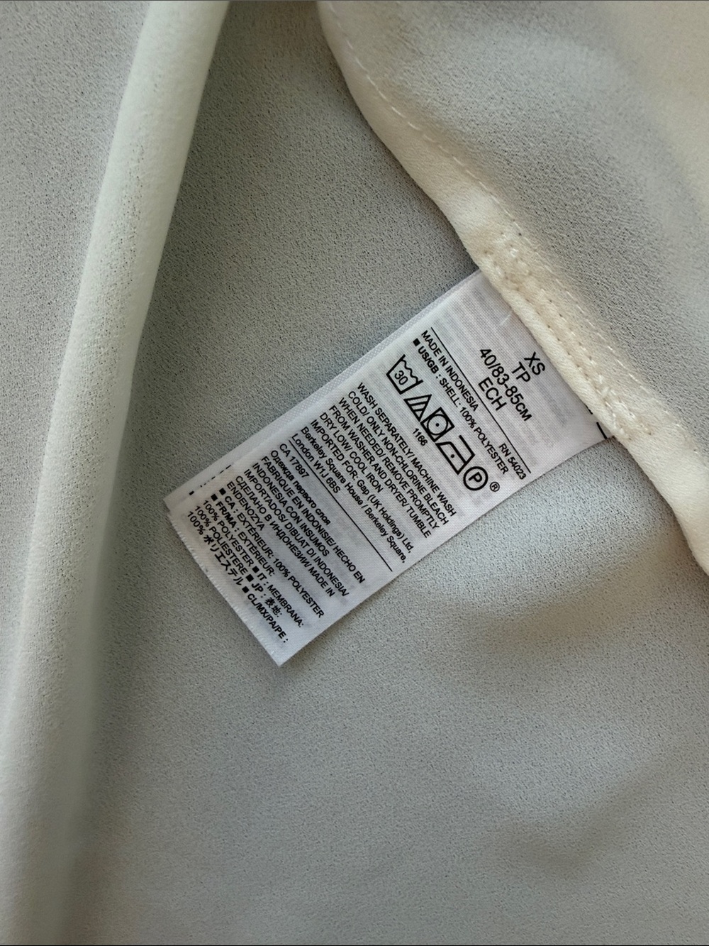 Banana Republic Cream Button-Down Blouse with Black Trim and Tie - Picture 3 of 3